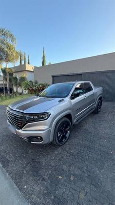 RAM RAMPAGE 2.0 HURRICANE 4 TURBO GASOLINA R/T 4X4 AUTOMÁTICO