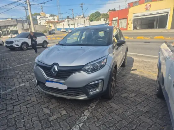 RENAULT CAPTUR 1.6 16V SCE FLEX INTENSE X-TRONIC RENAULT CAPTUR 1.6 16V SCE FLEX INTENSE X-TRONIC