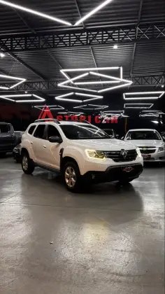 RENAULT DUSTER 1.6 16V SCE FLEX ZEN MANUAL RENAULT DUSTER 1.6 16V SCE FLEX ZEN MANUAL