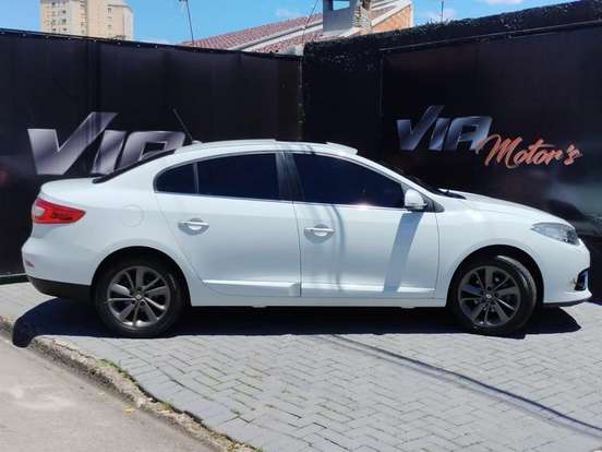 RENAULT-FLUENCE-2015