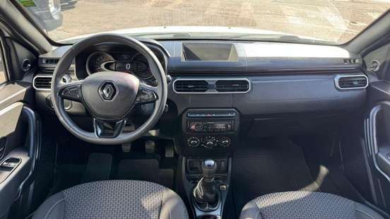 RENAULT-OROCH-2023
