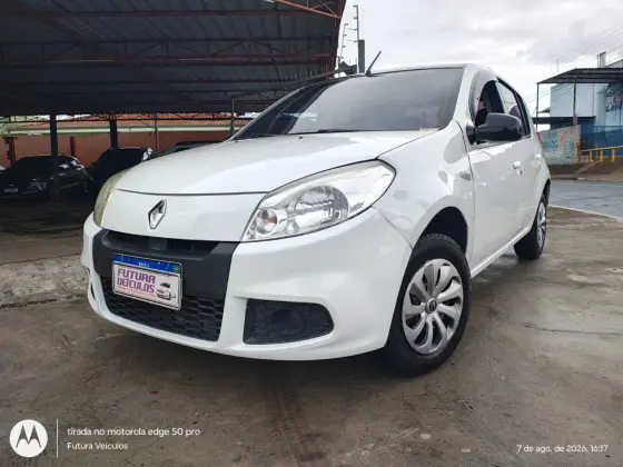 RENAULT SANDERO 1.0 AUTHENTIQUE 16V FLEX 4P MANUAL RENAULT SANDERO 1.0 AUTHENTIQUE 16V FLEX 4P MANUAL