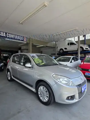 RENAULT SANDERO 1.6 PRIVILÉGE 16V FLEX 4P AUTOMÁTICO RENAULT SANDERO 1.6 PRIVILÉGE 16V FLEX 4P AUTOMÁTICO