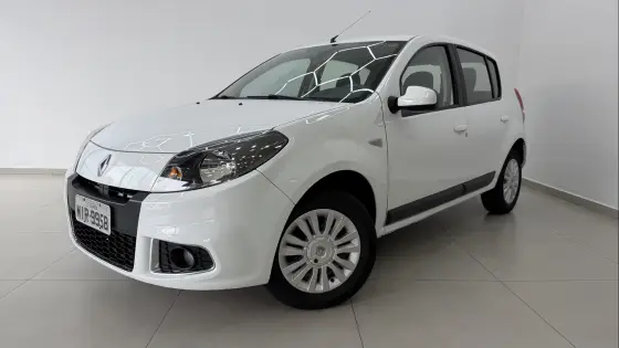 RENAULT SANDERO 1.6 PRIVILÉGE 16V FLEX 4P MANUAL RENAULT SANDERO 1.6 PRIVILÉGE 16V FLEX 4P MANUAL