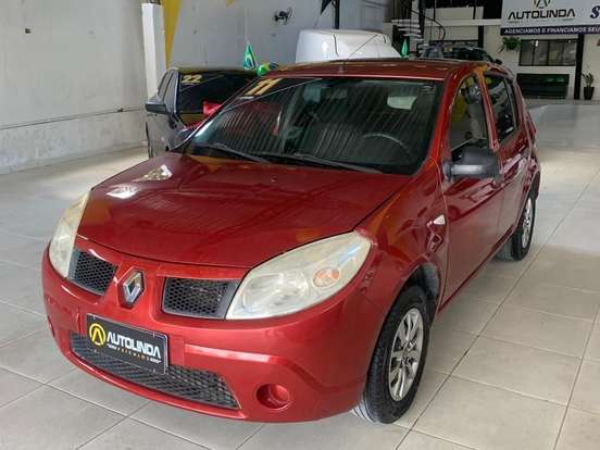 RENAULT-SANDERO-2011