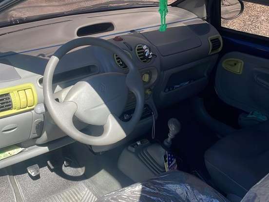 RENAULT-TWINGO-1.2 MPI PACK 8V GASOLINA 2P MANUAL RENAULT-TWINGO-2000
