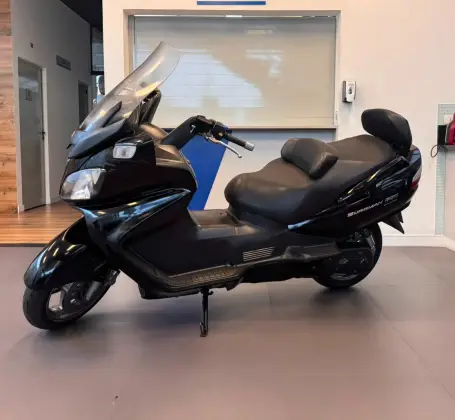 SUZUKI BURGMAN 650 EXECUTIVE SUZUKI BURGMAN 650 EXECUTIVE