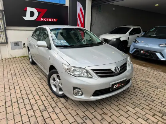 TOYOTA COROLLA 1.8 GLI 16V FLEX 4P AUTOMÁTICO TOYOTA COROLLA 1.8 GLI 16V FLEX 4P AUTOMÁTICO