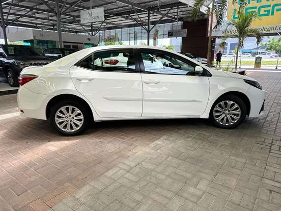 TOYOTA-COROLLA-2017