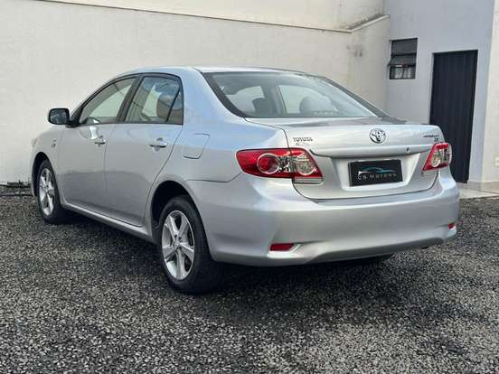 TOYOTA-COROLLA-2013