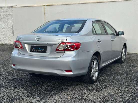 TOYOTA-COROLLA-2013