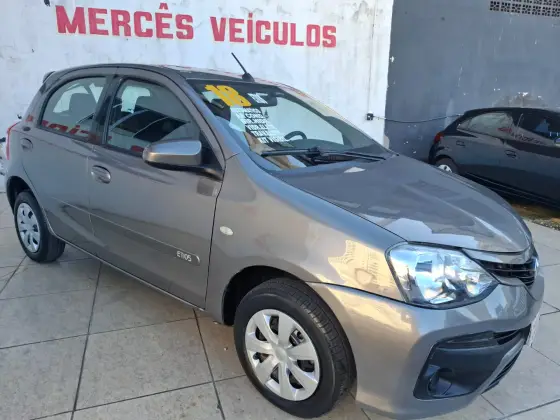 TOYOTA ETIOS 1.5 XS 16V FLEX 4P AUTOMÁTICO TOYOTA ETIOS 1.5 XS 16V FLEX 4P AUTOMÁTICO