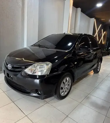 TOYOTA ETIOS 1.5 XS 16V FLEX 4P MANUAL TOYOTA ETIOS 1.5 XS 16V FLEX 4P MANUAL