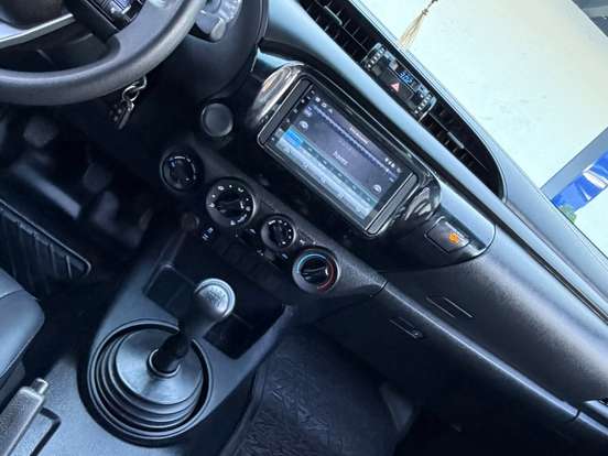 TOYOTA-HILUX-2024