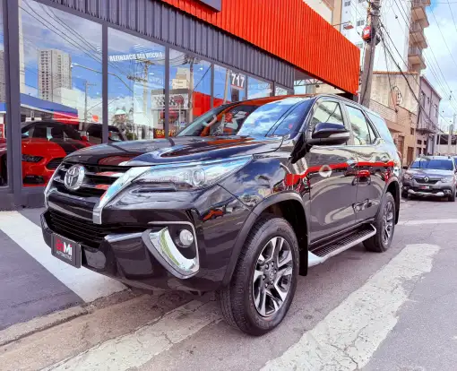 TOYOTA-HILUX SW4-2.8 SRX 4X4 16V TURBO INTERCOOLER DIESEL 4P AUTOMÁTICO TOYOTA-HILUX SW4-2016