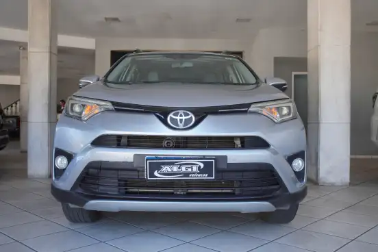 TOYOTA-RAV4-2018