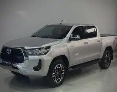 TOYOTA HILUX 2.7 VVT-i FLEX CD SRV 4X4 AUTOMÁTICO TOYOTA HILUX 2.7 VVT-i FLEX CD SRV 4X4 AUTOMÁTICO
