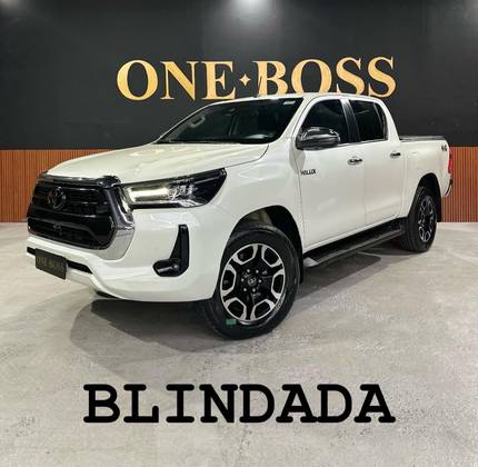TOYOTA HILUX 2.8 D-4D TURBO DIESEL CD SRX 4X4 AUTOMÁTICO