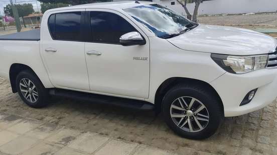 TOYOTA-HILUX-2.8 SRV 4X4 CD 16V DIESEL 4P AUTOMÁTICO TOYOTA-HILUX-2017