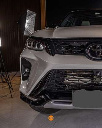 TOYOTA-HILUX SW4-2023