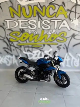TRIUMPH STREET TRIPLE 675 ABS 