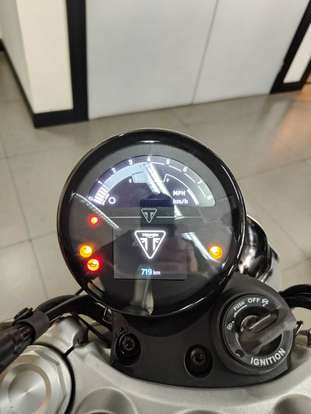 TRIUMPH-SPEED TWIN-2025