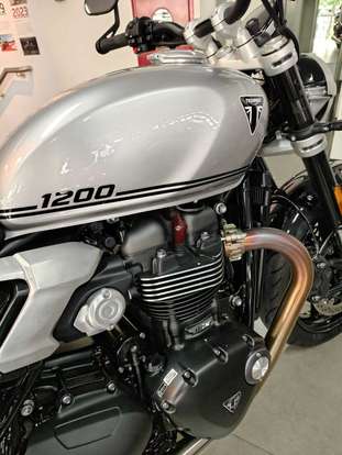 TRIUMPH-SPEED TWIN-2025