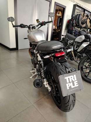 TRIUMPH-SPEED TWIN-2025