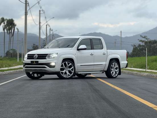 VOLKSWAGEN-AMAROK-2018