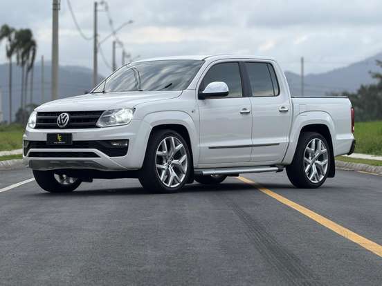 VOLKSWAGEN-AMAROK-2018