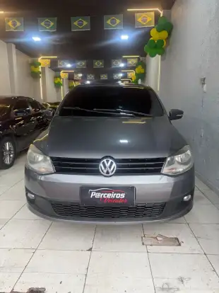 VOLKSWAGEN-FOX-2012