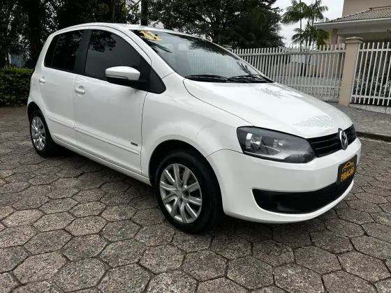 VOLKSWAGEN FOX 1.0 MI TREND 8V FLEX 4P MANUAL VOLKSWAGEN FOX 1.0 MI TREND 8V FLEX 4P MANUAL