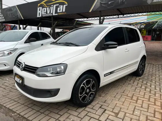 VOLKSWAGEN FOX 1.6 MI SELEÇÃO 8V FLEX 4P MANUAL VOLKSWAGEN FOX 1.6 MI SELEÇÃO 8V FLEX 4P MANUAL