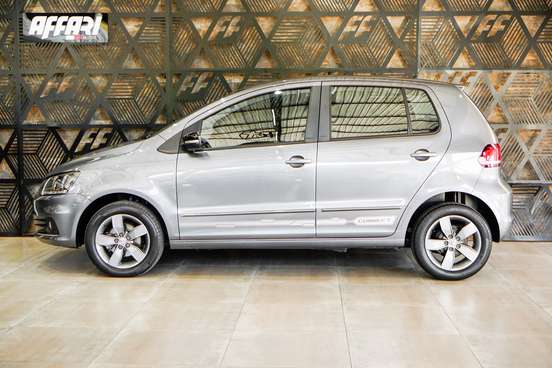 VOLKSWAGEN-FOX-2020
