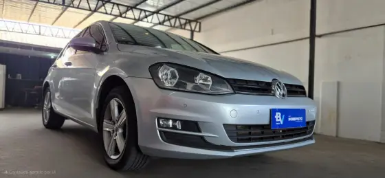 VOLKSWAGEN GOLF 1.4 TSI HIGHLINE 16V GASOLINA 4P AUTOMÁTICO VOLKSWAGEN GOLF 1.4 TSI HIGHLINE 16V GASOLINA 4P AUTOMÁTICO