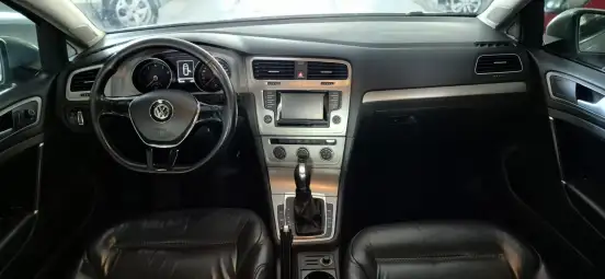 VOLKSWAGEN-GOLF-1.4 TSI HIGHLINE 16V GASOLINA 4P AUTOMÁTICO VOLKSWAGEN-GOLF-2014