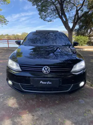 VOLKSWAGEN JETTA 2.0 TSI HIGHLINE 200CV GASOLINA 4P TIPTRONIC VOLKSWAGEN JETTA 2.0 TSI HIGHLINE 200CV GASOLINA 4P TIPTRONIC