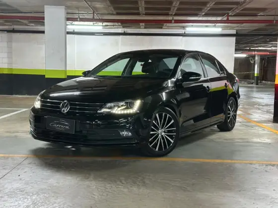 VOLKSWAGEN JETTA 2.0 TSI HIGHLINE 211CV GASOLINA 4P TIPTRONIC VOLKSWAGEN JETTA 2.0 TSI HIGHLINE 211CV GASOLINA 4P TIPTRONIC
