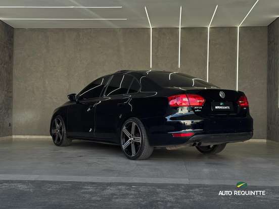 VOLKSWAGEN-JETTA-2.0 COMFORTLINE FLEX 4P TIPTRONIC VOLKSWAGEN-JETTA-2011