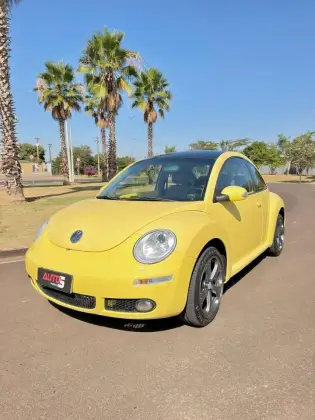 VOLKSWAGEN NEW BEETLE 2.0 MI 8V GASOLINA 2P AUTOMÁTICO VOLKSWAGEN NEW BEETLE 2.0 MI 8V GASOLINA 2P AUTOMÁTICO