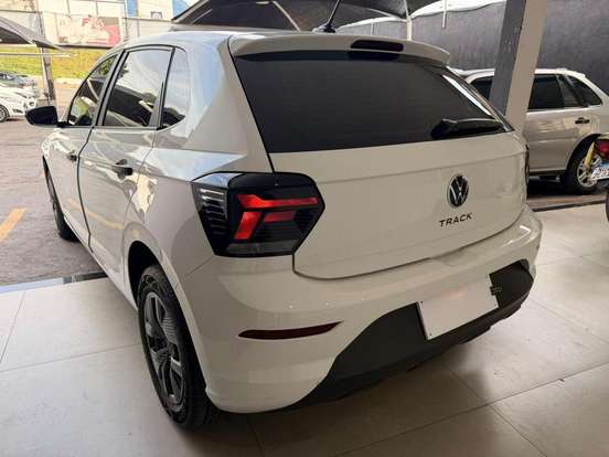 VOLKSWAGEN-POLO-2024