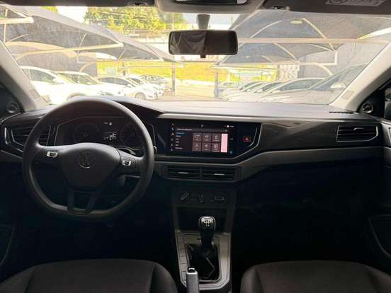 VOLKSWAGEN-POLO-2024
