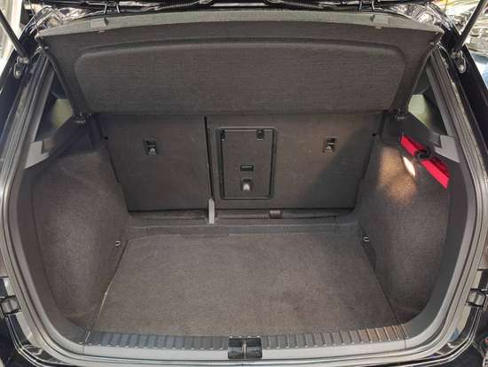 VOLKSWAGEN-TAOS-2022