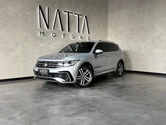 VOLKSWAGEN TIGUAN 2.0 300 TSI GASOLINA ALLSPACE R-LINE AUTOMÁTICO VOLKSWAGEN TIGUAN 2.0 300 TSI GASOLINA ALLSPACE R-LINE AUTOMÁTICO