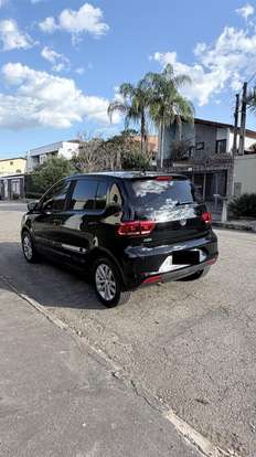 VOLKSWAGEN-FOX-2019