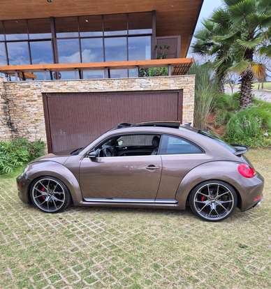 VOLKSWAGEN-FUSCA-2013