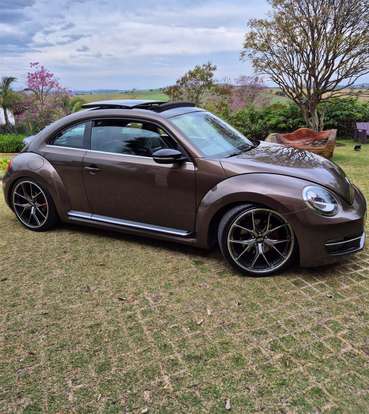 VOLKSWAGEN-FUSCA-2013