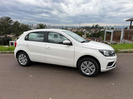 VOLKSWAGEN-GOL-2020