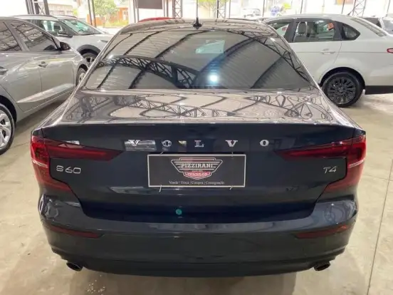 VOLVO-S60-2.0 T4 MOMENTUM GASOLINA 4P AUTOMÁTICO VOLVO-S60-2019