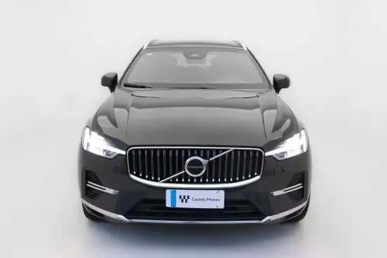 VOLVO-XC60-2022